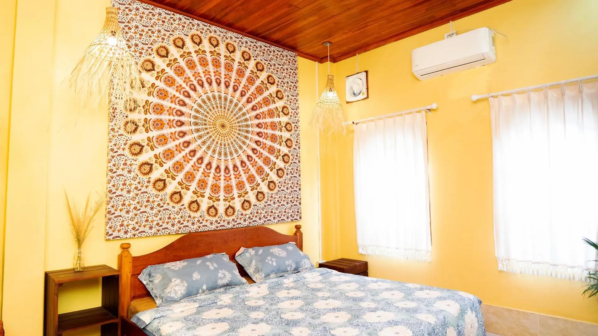 La Casa Nostra Hostel Luang Prabang 0*,  Laos